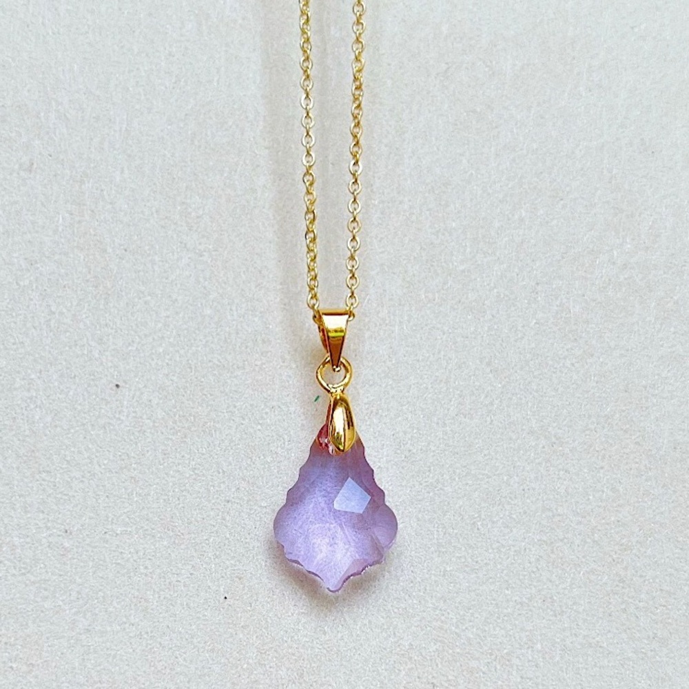 Dainty Lavender crystal necklace